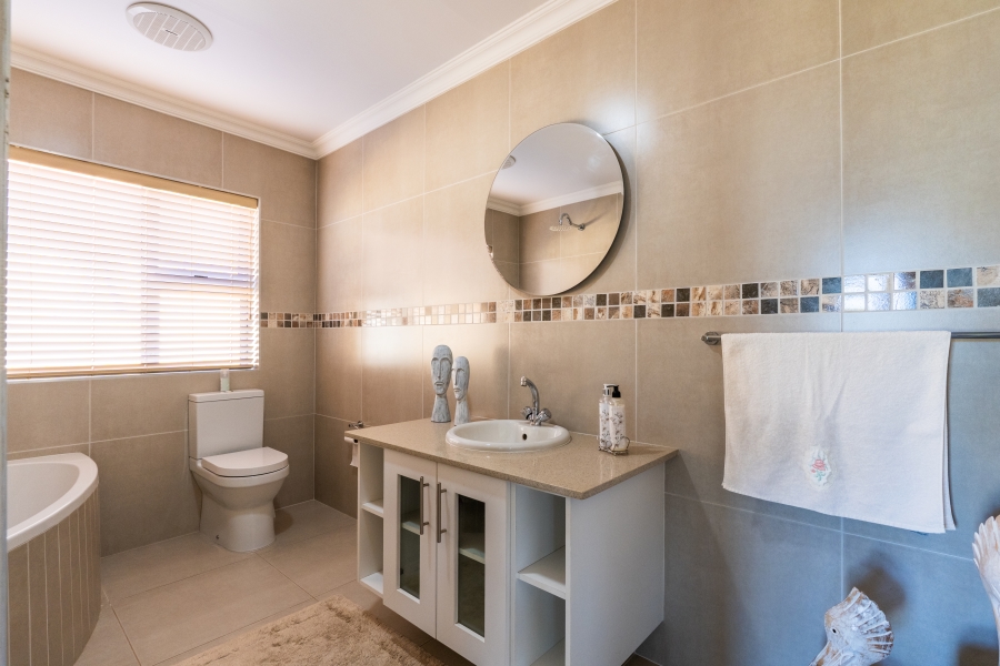 3 Bedroom Property for Sale in Monte Christo Western Cape